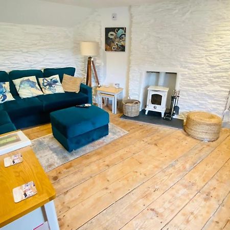 Spindrift Is A Beautiful Newly Refurbished Three Bedroom Private Family House Located On The Old Harbour And The Coastal Path In The Heart Of Beautiful Polperro Extérieur photo